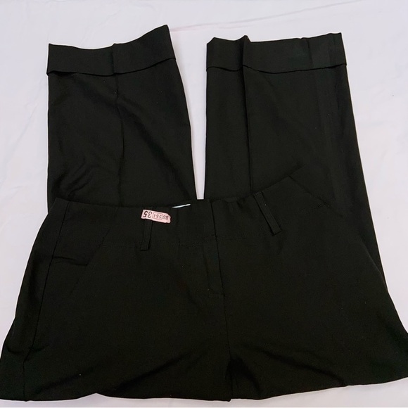 Michael Kors, black slacks, straight leg with a nice cuff—you’ll look sharp - Picture 4 of 10